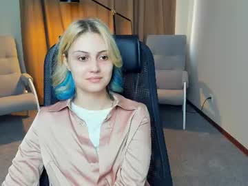 angelinaholly
