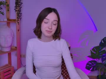 justlittleevaa