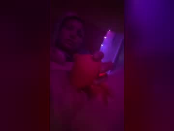 lilbitkitkat200