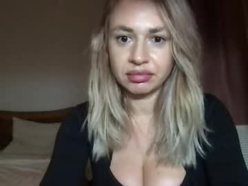 olivia mur27