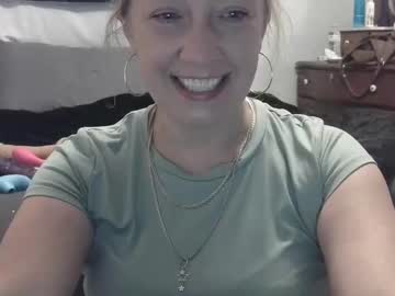 pinkwhitney618