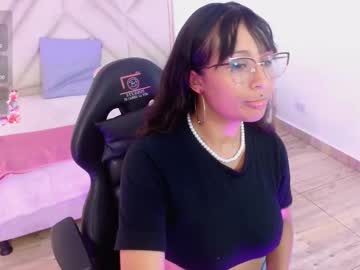 sakuraa tay